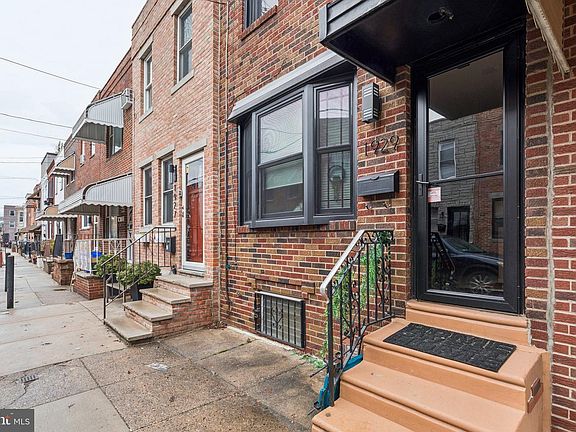 4th image of 1929 S Camac St