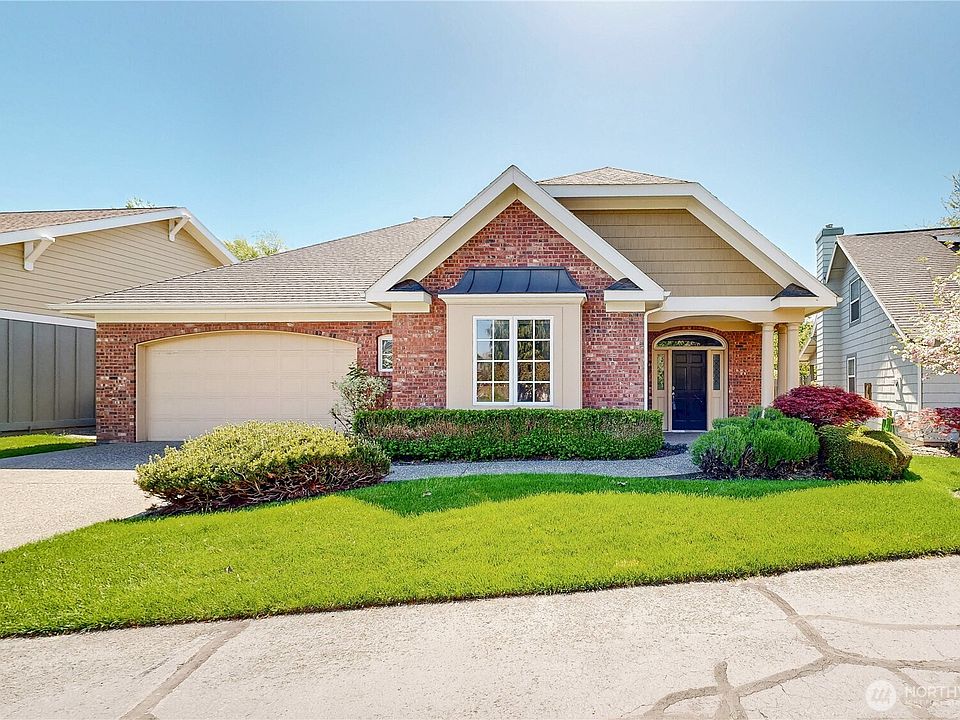 1st image of 950 SE Creekside Drive