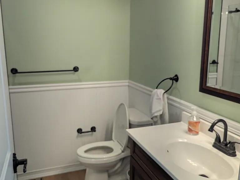 Second Bathroom with Tub / Shower