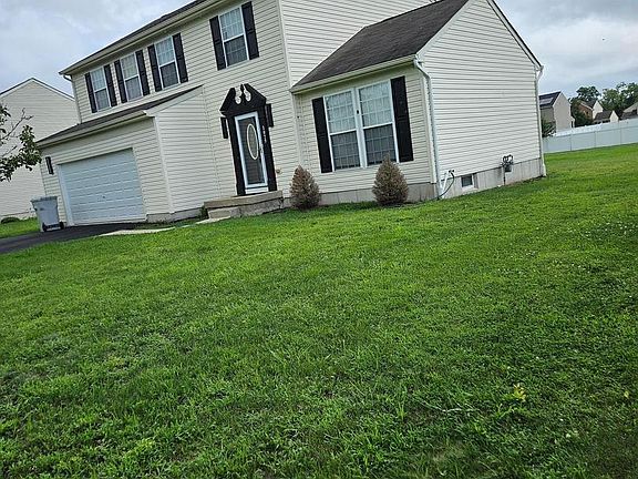 2nd image of 1079 Fawn Dr
