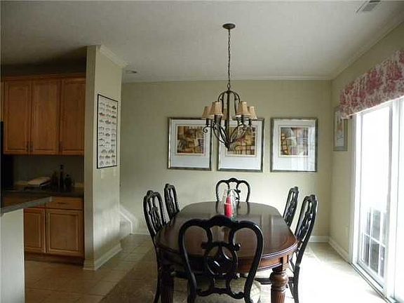 4th image of 8320 Griswold Dr