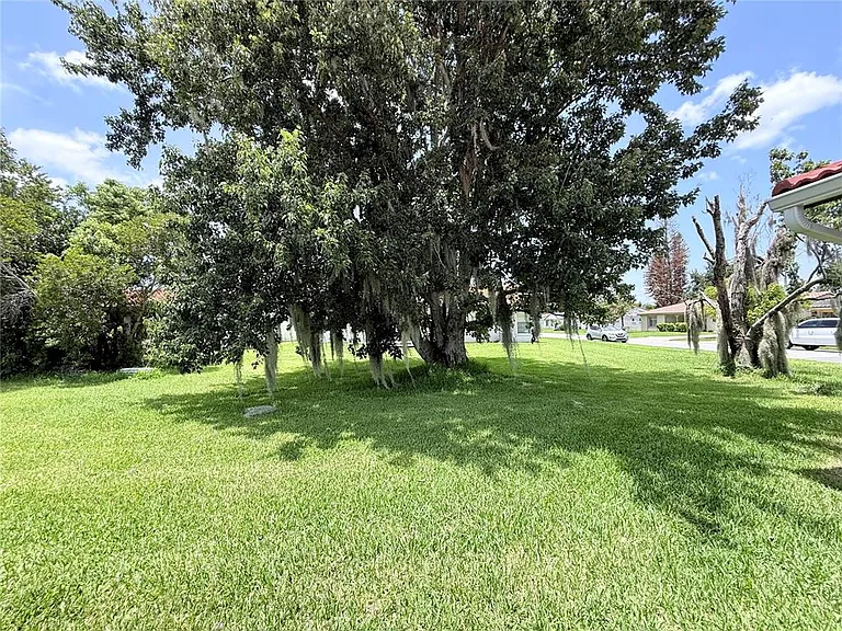 10122 Mason Dixon Cir — Photo 27