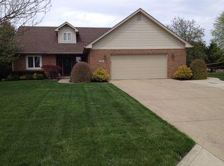 1854 Hillside Dr, Franklin, IN 46131