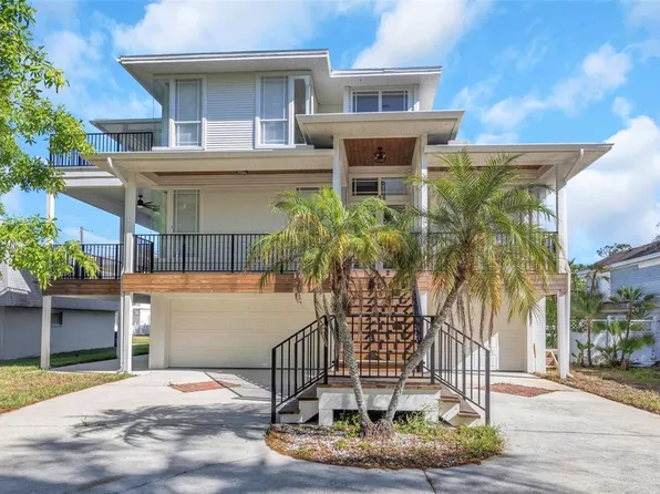 606 Indiana Ave, Crystal Beach, FL 34681