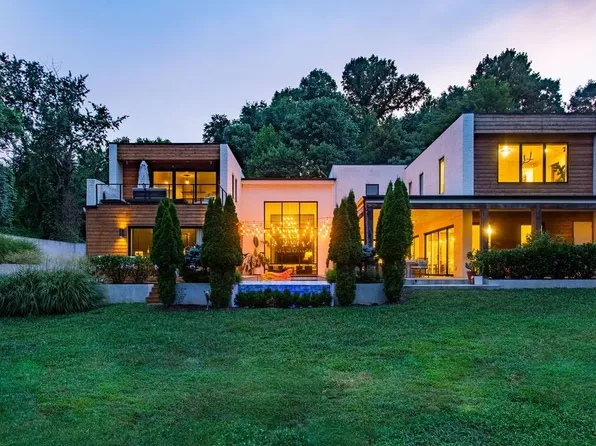 2616 Tiffany Dr, Nashville, TN 37206