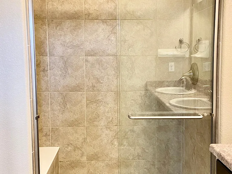5609 Shamrock Hts — Photo 36