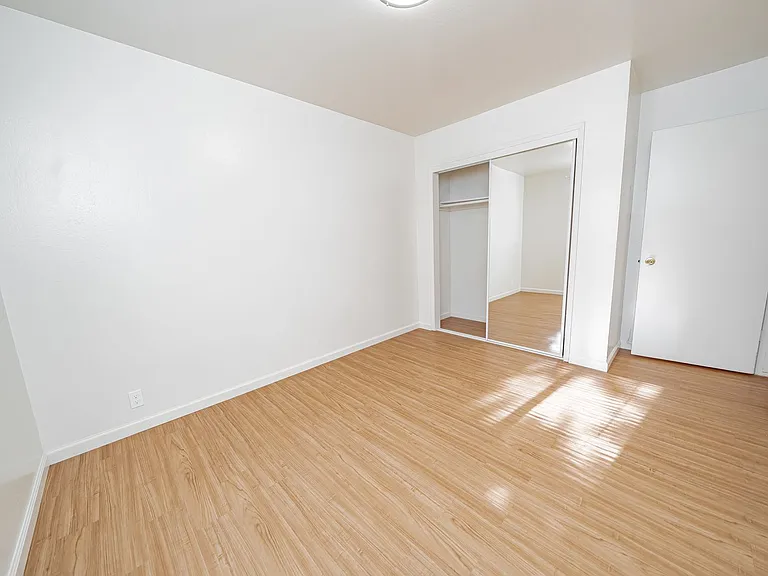 1734 Blake Street — Photo 13