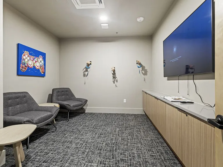 Building's Lounge