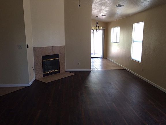 4th image of 3435 Painted Rock Dr NW