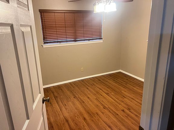 2nd image of 103 S 4th St #2
