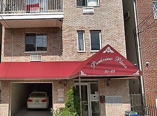 25-22 14th Pl #3REAR, Astoria, NY 11102
