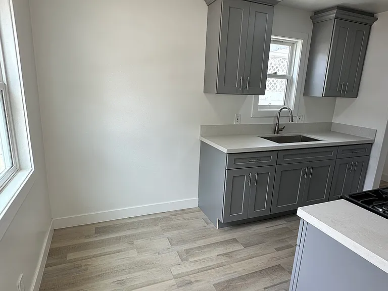 1544 Ruhland Ave — Photo 4