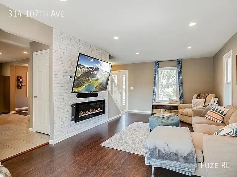 314 107th Ave NE — Photo 14