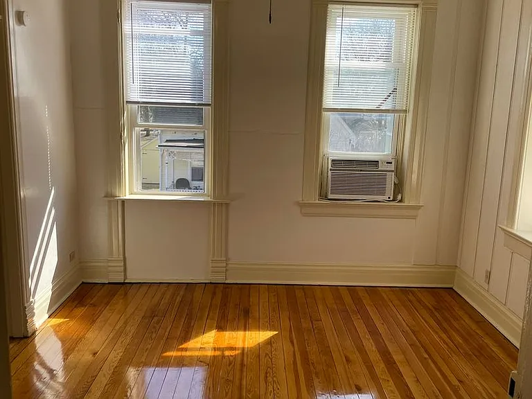 47 West Main St — Photo 7