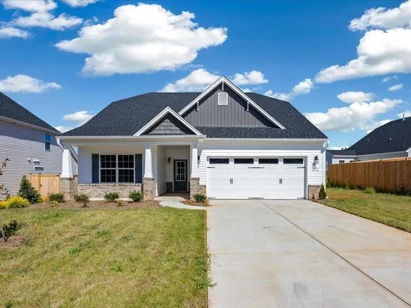 1811 Parham Dr, Graham, NC 27253