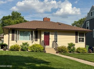 610 N Maple St, Watertown, SD 57201