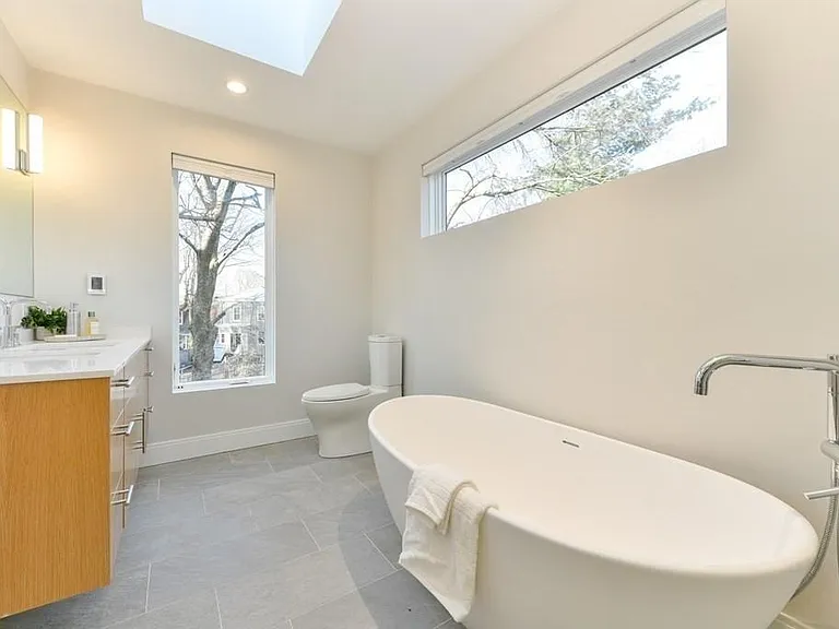 123 Walden St — Photo 14