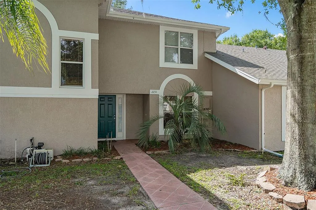 3 bed, 2.5 bath, 1460 sqft, $1,850 — Photo 1