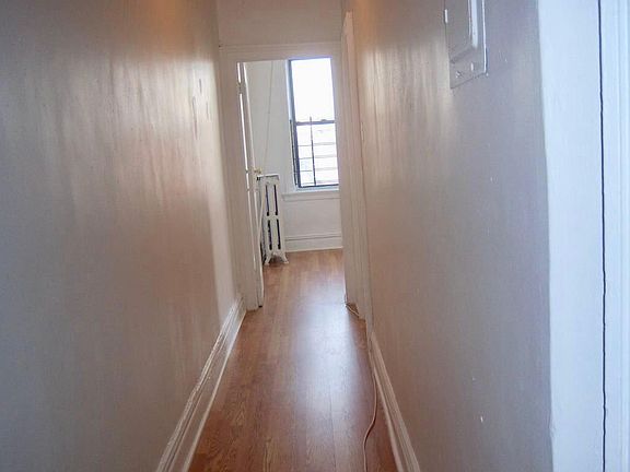 2nd image of 81 Romaine Ave APT 7
