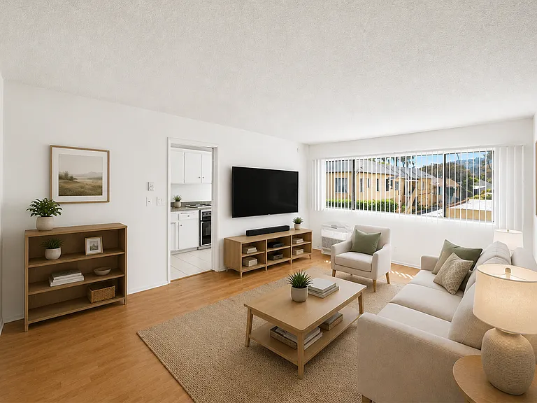 Hollywood Apartments — Photo 37