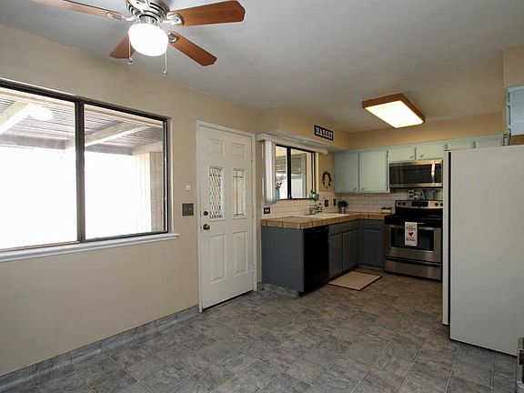 5th image of 4807 N Hulbert Ave