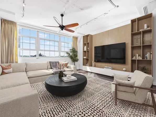 2600 W 7th St APT 2416, Fort Worth, TX 76107