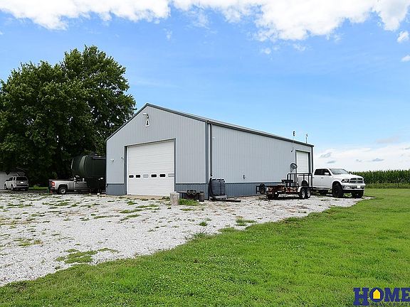 5th image of 2890 Pioneers Rd