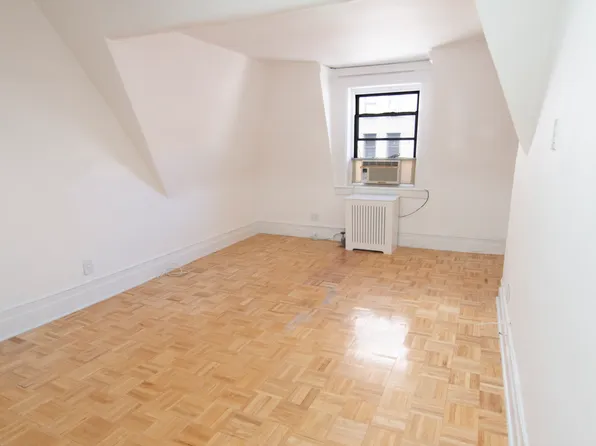 312 West 90th Street image 1 of 5