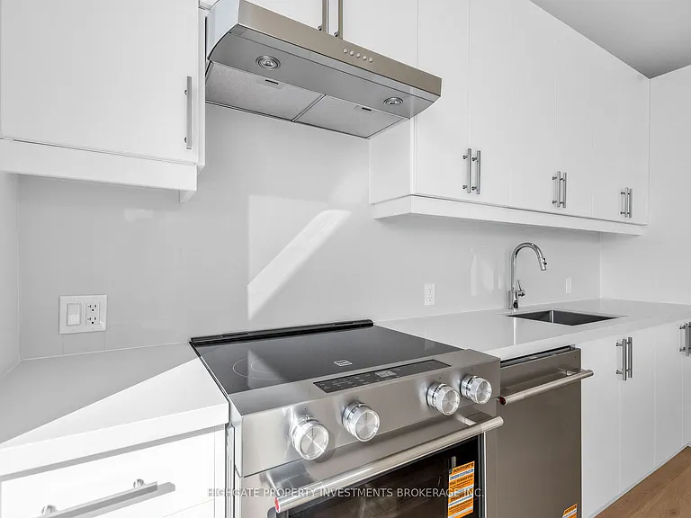 27 Korda Gate #Penthouse 102 — Photo 16