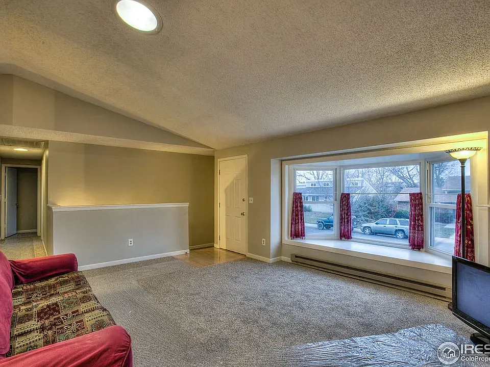 3 bed, 1788 sqft, $2,500 — Photo 4