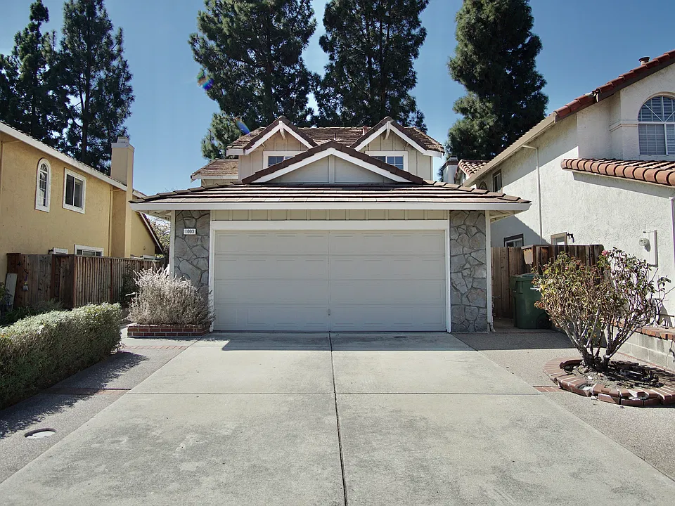 1003 Sandalwood Ln