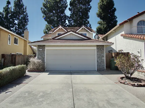 1003 Sandalwood Ln, Milpitas, CA 95035