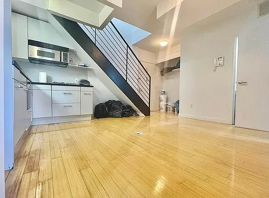 Rented by The Downtown LLC | media 9