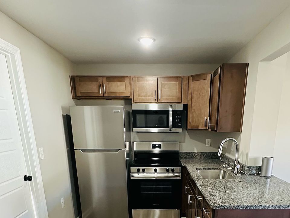 1st image of 71 Glenwood Ave #2