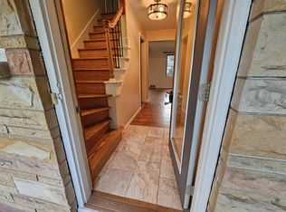 227 Timber Ln, South Bend, IN 46615