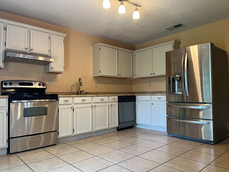 12646 Maple Park Dr — Photo 8