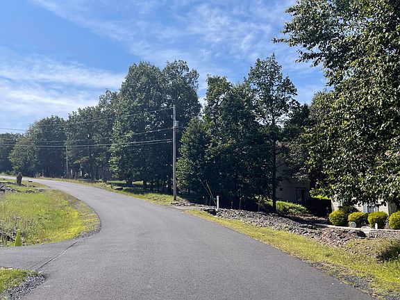 2nd image of 435 Deborah Dr