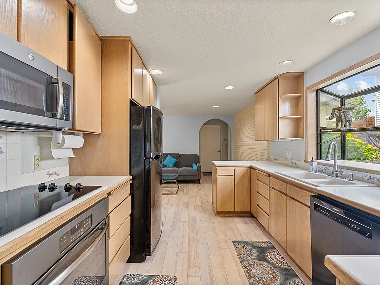 Riverview Dr NE — Photo 21