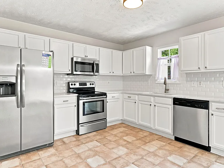 4906 Yorkchester Dr — Photo 14
