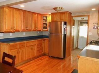 14 Lake View Rd, Weymouth, MA 02189