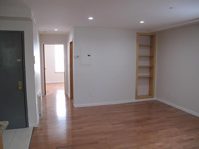 2nd image of 247 Lincoln Ave
