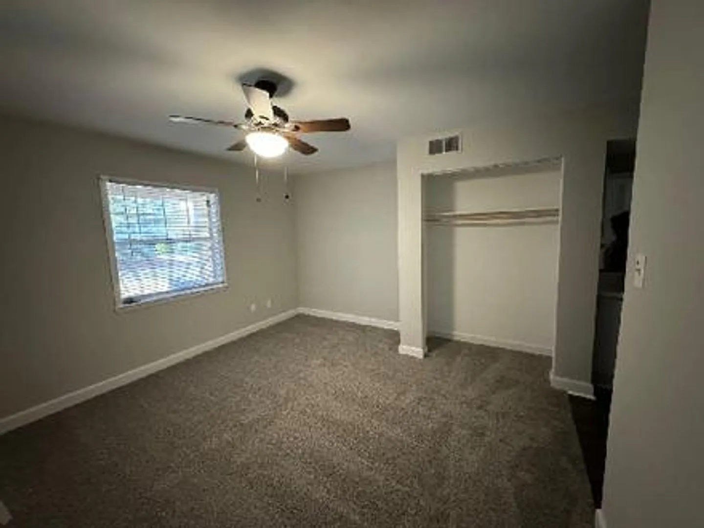 2 bed 2 bath garden unit at Avery Close! — Photo 4