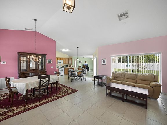 3rd image of 1043 SW Estaugh Avenue