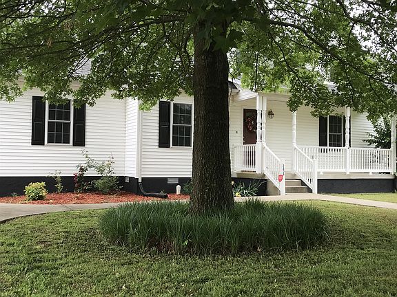 2nd image of 2806 Henderson Ln