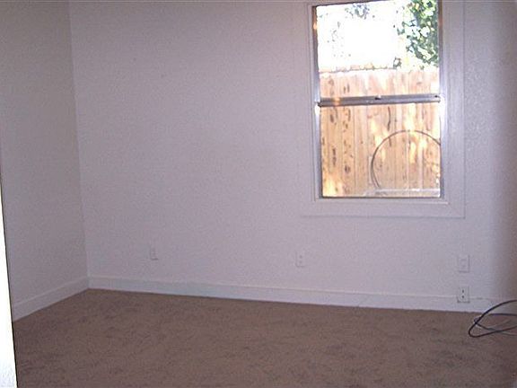 5th image of 1906 1st St