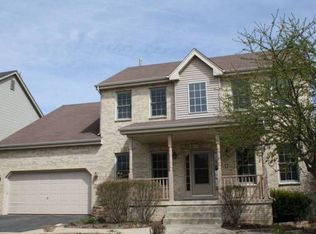 39W405 Weaver Ln, Geneva, IL 60134