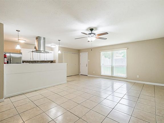 5th image of 24323 Broken Bow Ln