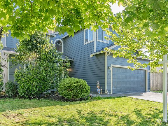 3rd image of 2218 Pleasanton Court SE