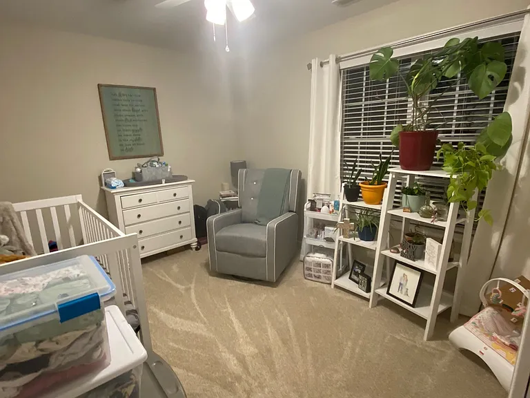 Second upstairs bedroom