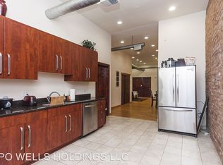 548 N Wells St, Chicago, IL 60654
